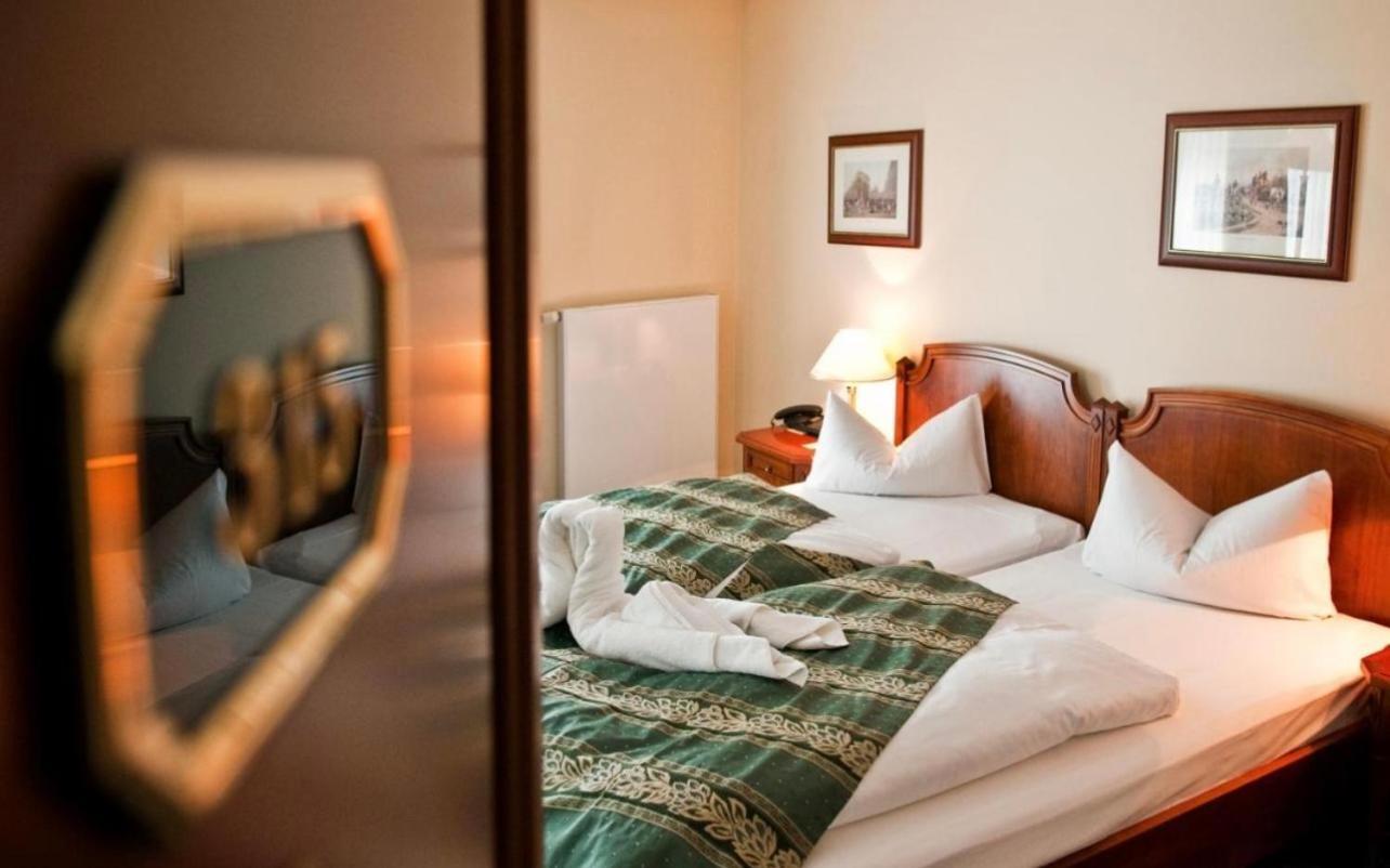 Hotel Schloss Schkopau Extérieur photo