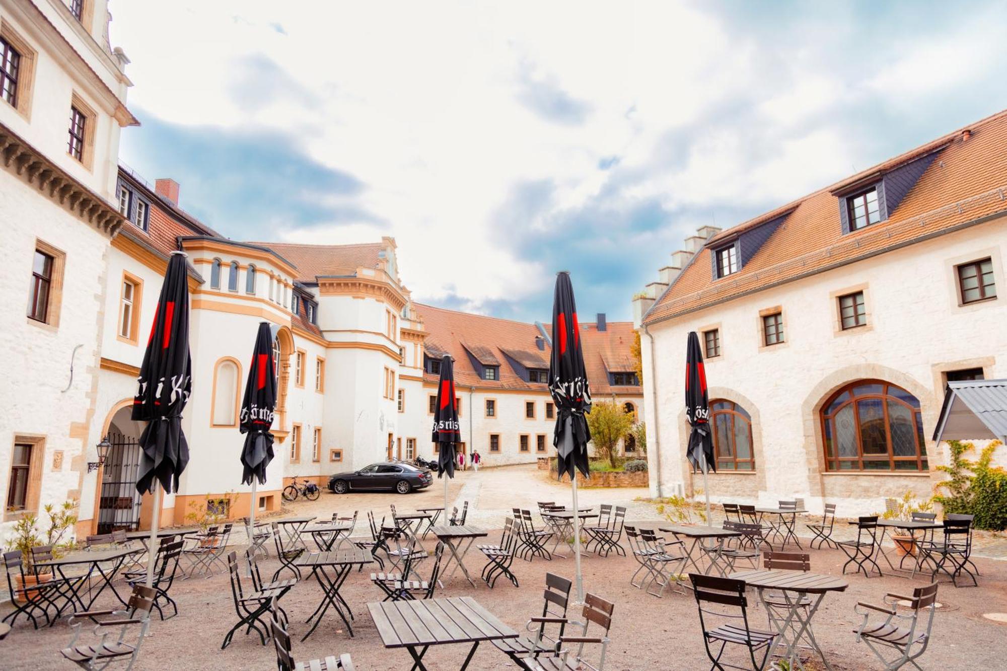Hotel Schloss Schkopau Extérieur photo