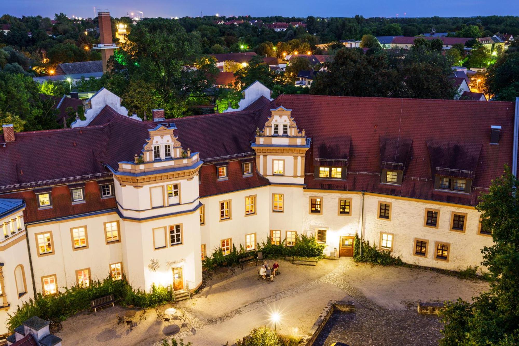 Hotel Schloss Schkopau Extérieur photo