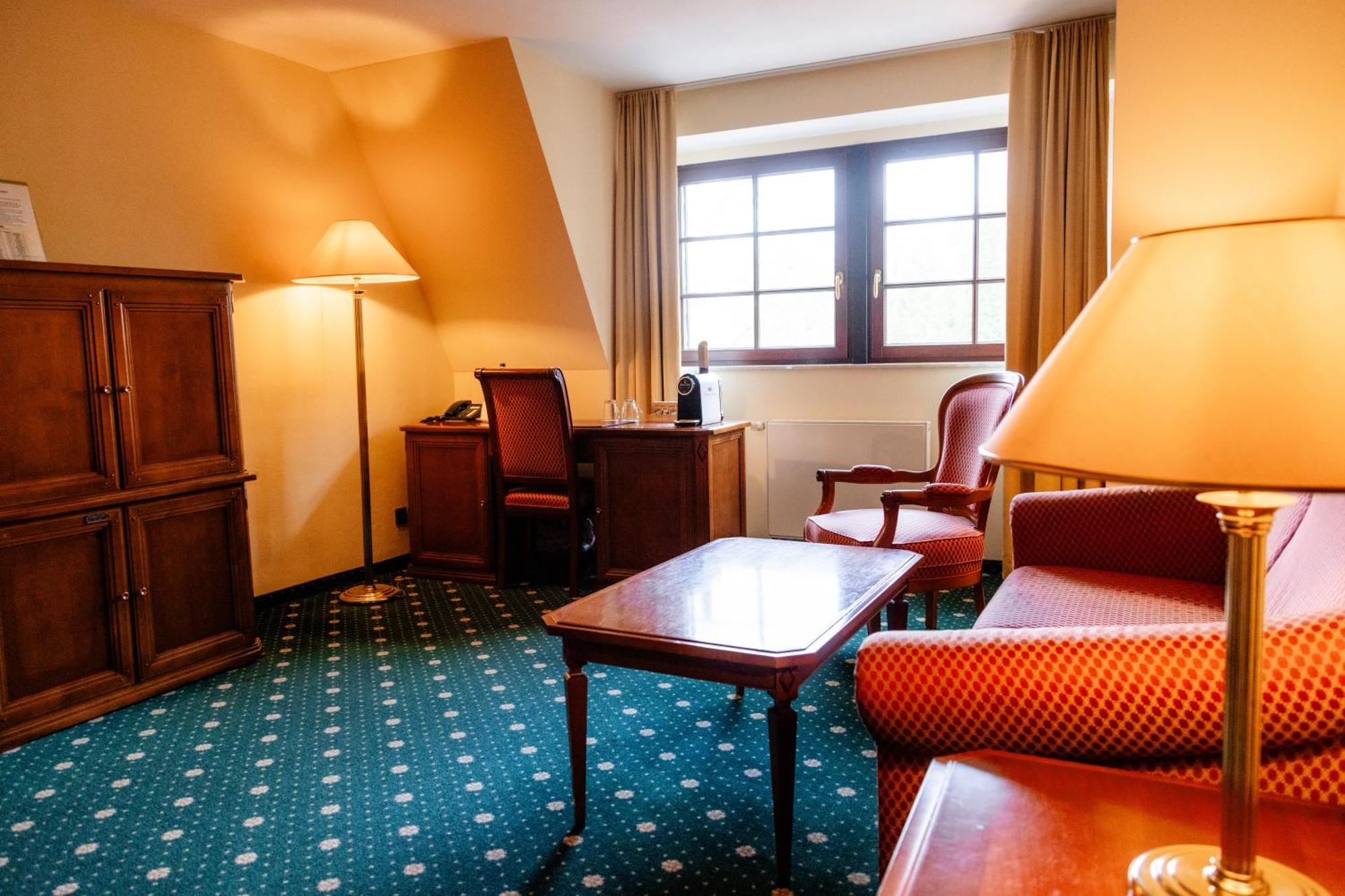 Hotel Schloss Schkopau Extérieur photo