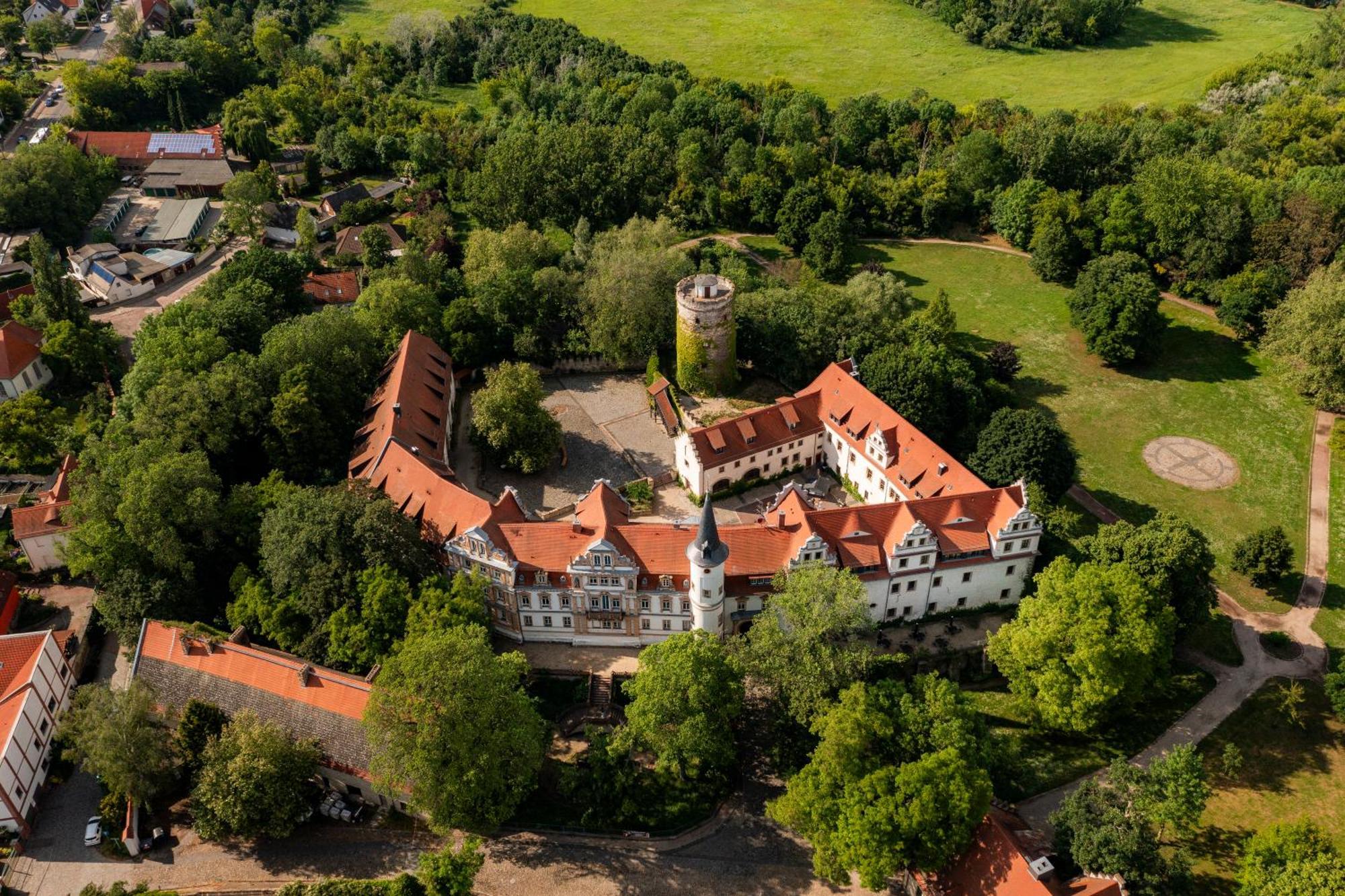 Hotel Schloss Schkopau Extérieur photo