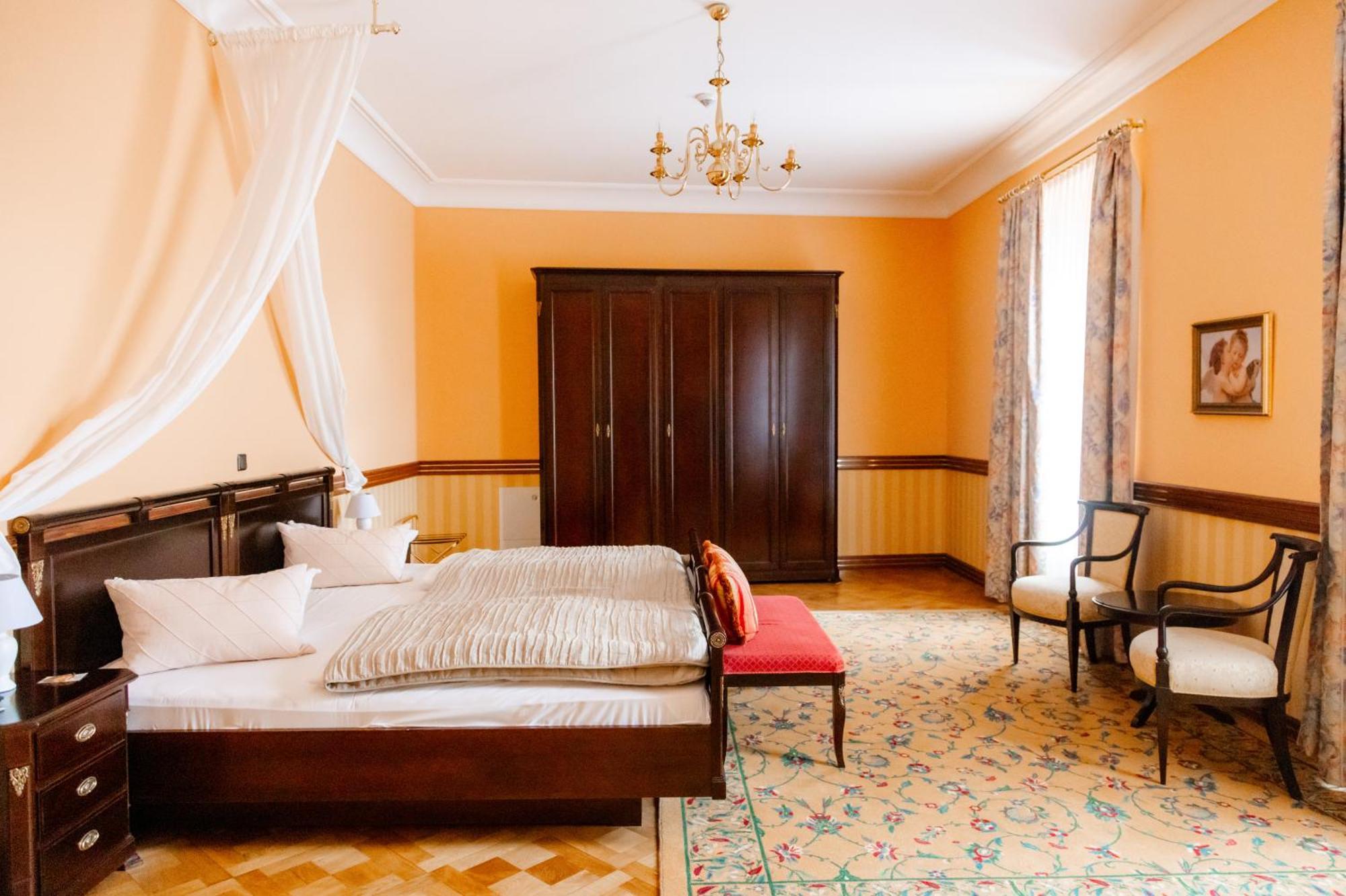 Hotel Schloss Schkopau Extérieur photo