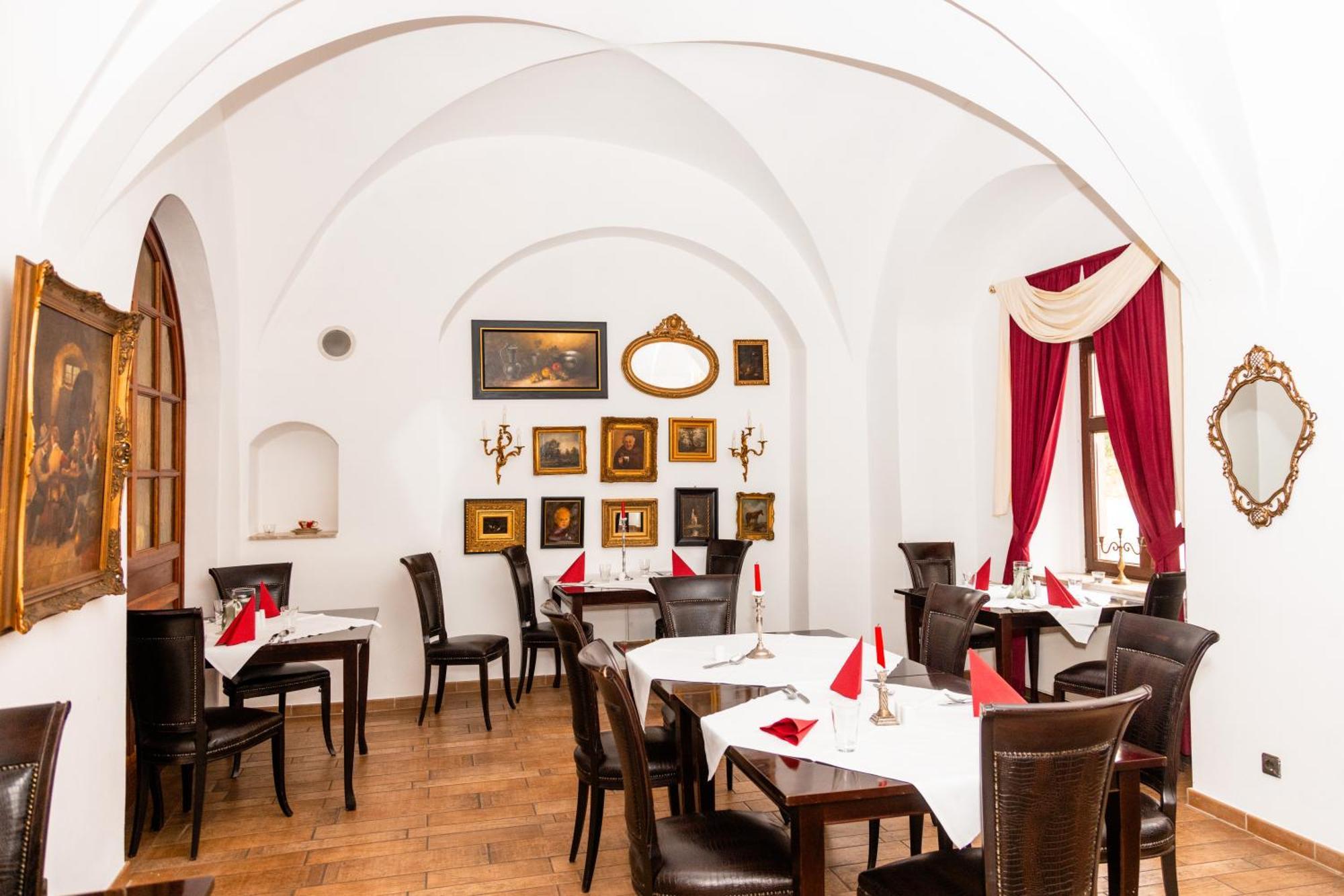 Hotel Schloss Schkopau Extérieur photo
