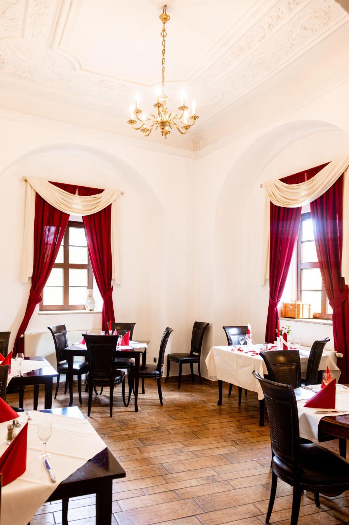 Hotel Schloss Schkopau Extérieur photo